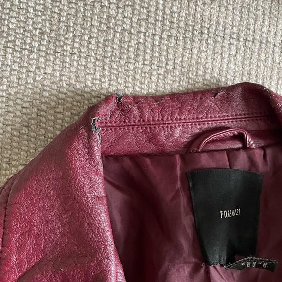 Burgundy/Maroon Leather Jacket - Size Medium - Vintage Aesthetic - Picture 3 of 3